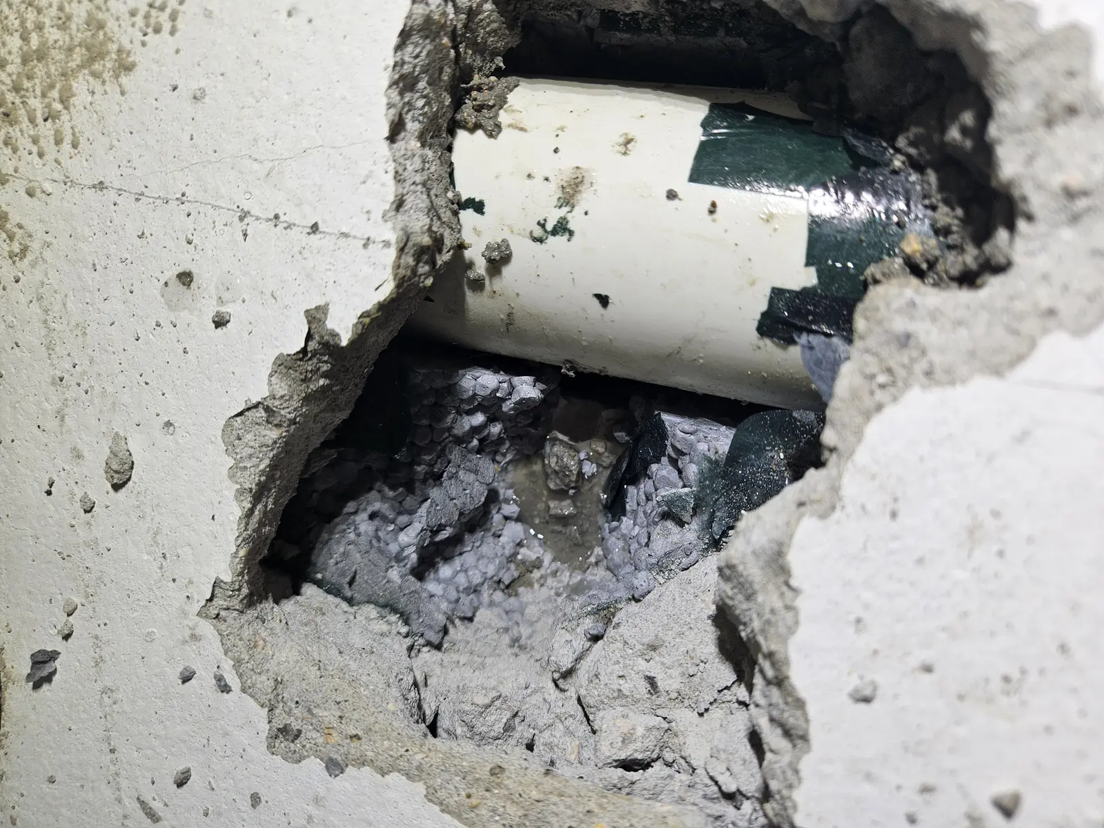 서울 마포구 하수구막힘 천장 배수관 누수조치